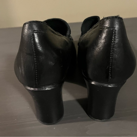 BORN Gail Leather Heeled Penny Loafers - Picture 4 of 7